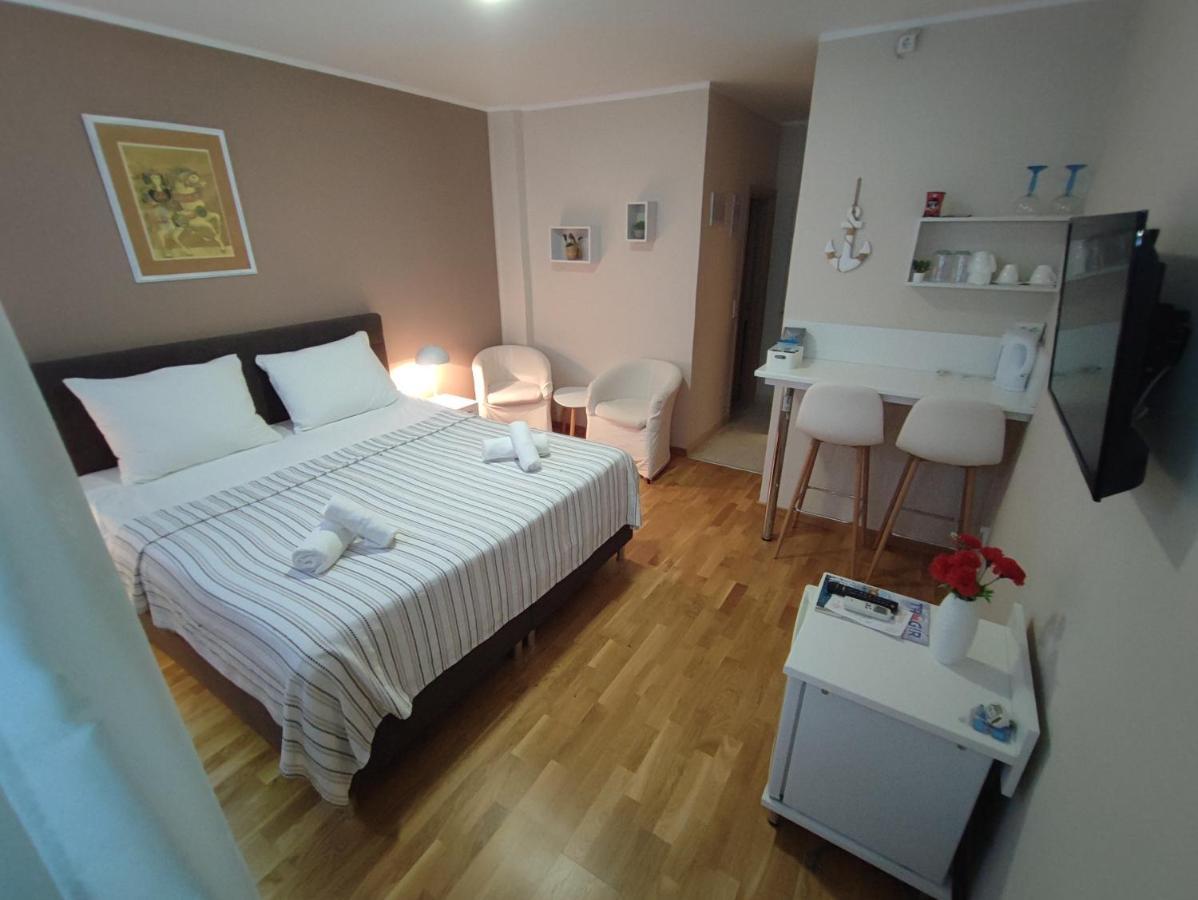 Carol Rooms Trogir Eksteriør billede