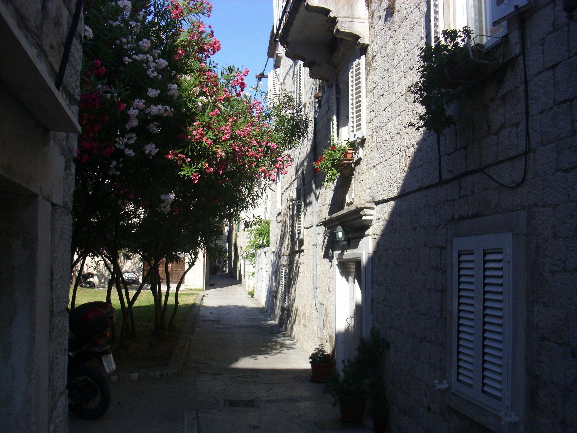 Carol Rooms Trogir Eksteriør billede